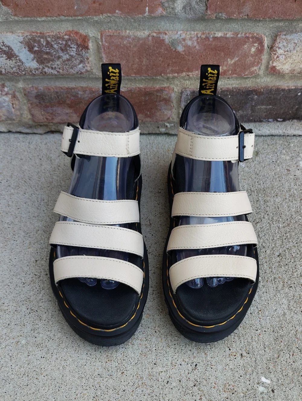 Dr Martens Blaire Pisa Strap Leather Platform Sandals Size 7 Parchment Beige